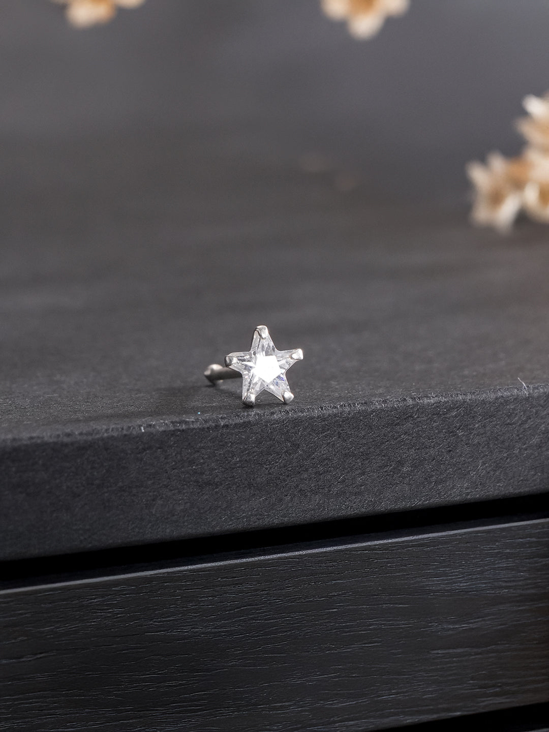 925 Sterling Silver Star Shaped AD Embellished Solitaire Studds Nose Ring